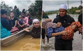 Semoga tuhan memberi kekuatan yang tidak terhingga (buat) ustaz ebit, ujarnya. Jazakallah Ustaz Ebit Lew Harungi Banjir Ke Kampung Orang Asli Beri Bantuan Makanan Dan Wang Kitareporters Semua Boleh Jadi Reporter