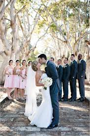 45 Popular Wedding Photo Ideas To Save Memories Wedding Forward Wedding Picture Poses Wedding Photos Wedding Party Poses