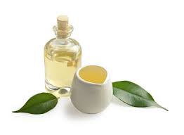 Gurunanda Tea Tree Oil Can Be Used In Many Ways To Rid Acne Quickly But Make Sure To Use Only 100 Pu Black Toenail Fungus Organic Tea Tree Oil Toenail Fungus