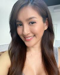 อุษณีย์ วัฒฐานะ ชื่อเล่น นก เกิดเมื่อวันที่ 24 มกราคม พ.ศ. Gfdnu4tfajukrm