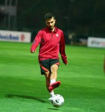 16 mart 2011 tarihinde gölcükspor takımında futbol'a başlamış 2013 yılında hisareynspor takımı alt yapısını geçiş yapmıştır. 13 Surpriz Var A Milli Takim A Secilmeyenler Web Aslan Galeri