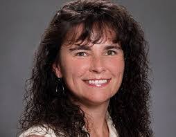 Diana Chenault's Instagram, Twitter & Facebook