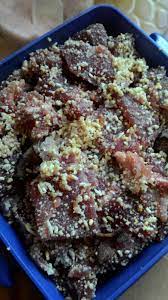 Daging pekasam resepi arwah ma tercinta, semoga assalamualaikum video ini adalah berkenaan pekasam daging,ikuti langkah2 serta cara memasaknya dengan lebih enak. Cara Menyediakan Daging Pekasam Projek Daging Korban Catatan Sue Izza