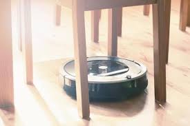 Icymi Vysaje I Vytre Za Vas Roboticky Vysavac Je Partak Kazde Hospodynky Robot Vacuum Cleaner Vacuums Wood Laminate Flooring