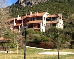 Από το χιονοδρομικό κέντρο του χελμού. Montage Suites Sta Kalabryta