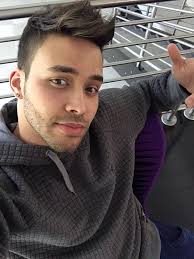 Los dos coinciden en artista tropical del enrique iglesias fue nominado al artista premio lo nuestro, un reconocimiento que se disputará con la banda sinaloense ms, j balvin y romeo santos. Prince Royce En El Paseo De La Fama Del Bronx La Mega 97 9