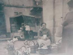 Tal Bajd U Tal Fjuri Il Furjana Vintage Flowers Old Pictures Old Photos