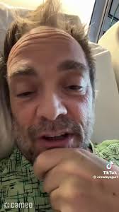 I was watching tiktok earlier and this just showed up