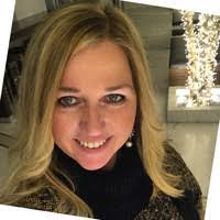 Jennifer Sain's Instagram, Twitter & Facebook