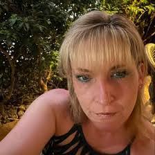 Tracy Cantrell's Instagram, Twitter & Facebook