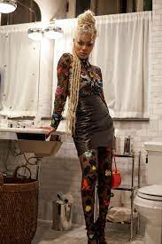 See more ideas about teyana taylor, taylor, taylor outfits. See Teyana Taylor Get Ready For Versace S Pre Fall 2019 Show Vogue