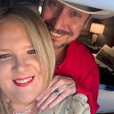 Is there ample room at Stanley Drive Landing, to park the boat and trailer?