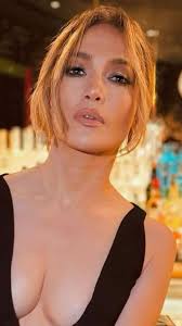 Luiza Loroza celebra papel em 'Vai na Fé' e fala de relação com o pai:  'Aprendi e aprendo muito com as vivências dele'