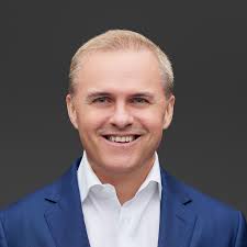 Robert Speers's Instagram, Twitter & Facebook