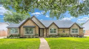 The bickford tudor style ranch home has 3 bedrooms and 2 full baths. Sold 2750 Shadowdale Drive Houston Tx 77043 5 Beds 3 Full Baths 1 Half Bath 394 000