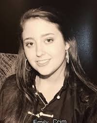 Elizabeth Crim's Instagram, Twitter & Facebook