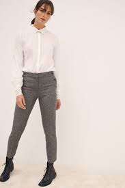 Sur rakuten, commandez en quelques clics un article pantalon femme caroll neuf ou d'occasion à prix bas dans notre catégorie. Pantalon Jamy Pantalon Femme Noir Caroll