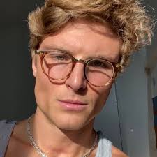 David Theis (@David_Theis)