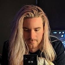 Paul Causton's Instagram, Twitter & Facebook