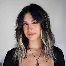 Tania Mead's Instagram, Twitter & Facebook