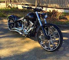 Pin By Ryan Hartley On V Twin Harley Davidson Bikes Harley Bikes Harley Davidson Wallpaper