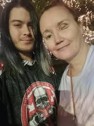 Can anyone fix my daughter's eye