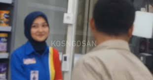Ada perusahaan yang sedang membuka kesempatan lowongan kerja karyawan ,indomaret, staf hr/personalia, sales promotion representative, staf administrasi. Cara Melamar Kerja Di Indomaret Secara Online Dan Offline Kosngosan