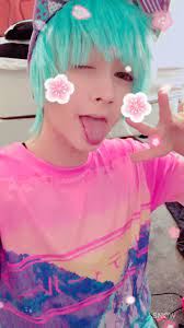 Two teenagers dressed in soft boy style. Ayyy Pastel Fashion Pastel Makeup Pastel Kei Pastel Boy Soft Boy Kawaii Fashion Kawaii Boy Anime Pastel Hair Blue Hair Anime Boy Pastel Fashion