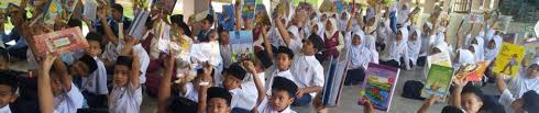 Pokok ini digelar dengan cabang tiga disebabkan setiap tangkai/pucuk mengeluarkan 3 helai daun. Pusat Sumber Sekolah Sk Chabang 3 Chetok