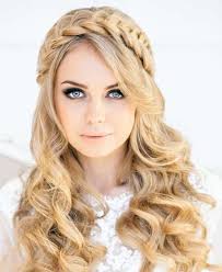 Ready for an exciting, new gallery of gorgeous celebrities short haircuts? Top 10 Latest Hairstyle Trends For Women In The World Topteny Com