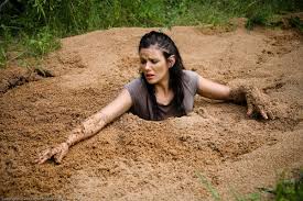 Quicksand women women sinking in quicksand подробнее. Dreaming Of Sinking Quicksand Dream Sinking In Water