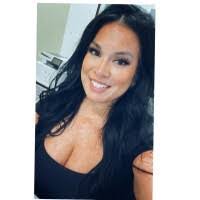 Gloria Magallanes's Instagram, Twitter & Facebook