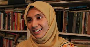 Join facebook to connect with nurul izzah and others you may know. Malaysians React To Azrul Who Left Yb Nurul Izzah Shock Speechless On Radio Show Sevenpie Com Because Everyone Has A Story To Tell