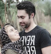 سال از عمرم كنارت گذشت كنار هم بزرگ شديمباهم داريم سفيدي و گذر عمر و ميبينيم يك روزايي خيلي تنها بوديمو فقط خدارو داشتيم تو ا Couple Photos Scenes Photo