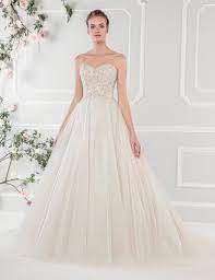 Zunächst findest du hier eine übersicht verschiedener brautkleider unserer wahl, danach folgt eine. Ellis Bridals Brautkleider Brautkleid Hochzeitskleid Hochzeit Hochzeitskleider Brautmode Brautmoden
