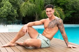 But before one lucky couple walks away with the £50,000 cash prize we take a look this year's contestants. Love Island 2020 Meet The Contestants Looking For Love