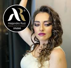 Alejandro Ruiz Makeup