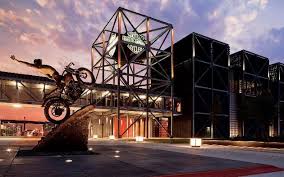 Milwaukee At Full Throttle Harley Davidson Museum Visit Milwaukee Milwaukee Harley Davidson