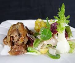 Confierte Gansekeule Mit Wintersalaten Und Gorgonzola Dressing Rezept Wintersalat Gorgonzola Salat