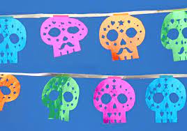 Make You Own Cute Sugar Skull Garlands Dia De Los Muertos Crafts School Art Projects
