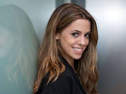 Den künstlernamen mai legte sie sich in anlehnung an ihren geburtsmonat zu, nachdem sie mitglied der band wolkenfrei geworden war. Vanessa Mai Eltern Alter Vermogen