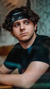 Rising Stars: Meet Ryan Alexander of North Hollywood