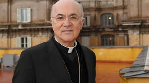 Little boy runs on stage with pope francis. If Vigano S Testimony Is True Pope Francis Has Failed His Own Test Catholic World Report