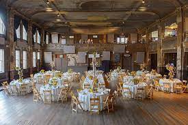 Turner Hall Wedding Milwaukee Wisconsin Wedding Venues Wisconsin Wedding Venues Indoor Wisconsin Wedding