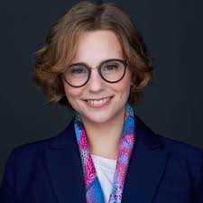 New Resident Highlight: Meet Medicine-Dermatology Resident: Dr. Owen Dean!  🎉 Owen was born and raised in Syracuse, New York. He completed his  undergraduate education at Cornell University, after which he was a