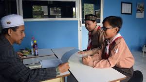 Alur pendaftaran ppdb online sma smk kota surabaya 2020/2021, pengumuman hasil seleksi ppdb sma smk negeri kota surabaya 2020, dan lainnya. Info Smp Al Falah Ketintang Kota Surabaya