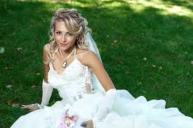 And as far as wedding hairstyles with bangs are concerned, the options are just as endless. Wedding Hairstyles Half Up Half Down With Side Swept Bangs Hairstyle Stars