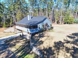 There are many lake houses and waterfront lots for sale if you want your own piece of lake life, or you can enjoy the use of many of the campgrounds and cabins in the area for a temporary stay. Lakefront