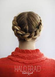 The problem is that a halo braid isn't exactly easy and even women who have braided hair their whole life may have difficulties achieving a flawless read on for exact instructions on how to halo braid. Hair Tutorial How To Halo Braid