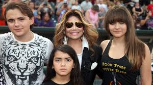 Now It S Clear That Michael Jackson Was Not The Biological Father Of At Least One Of His Children Paris Jackson Michael Jackson Images Jackson Family